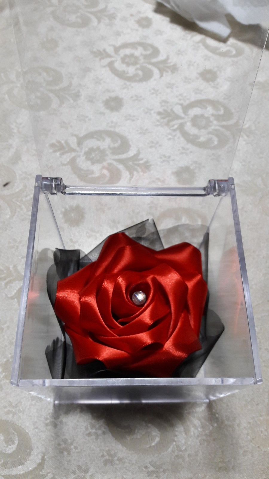 Rosa en Caja Acrílica